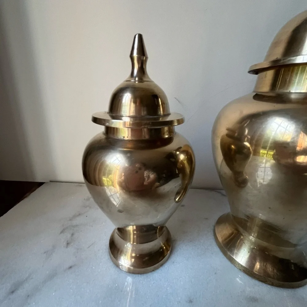 Set of 3 pcs Vintage Solid Brass Urns Vases Ginger Jars with Lids Made in India